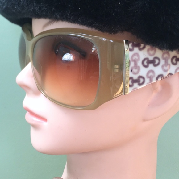 Authentic Gucci Sunglasses with COA - Picture 3 of 8